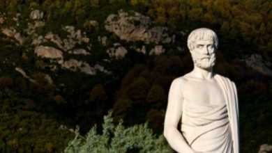 Aristoteles Statue in Chalkidiki